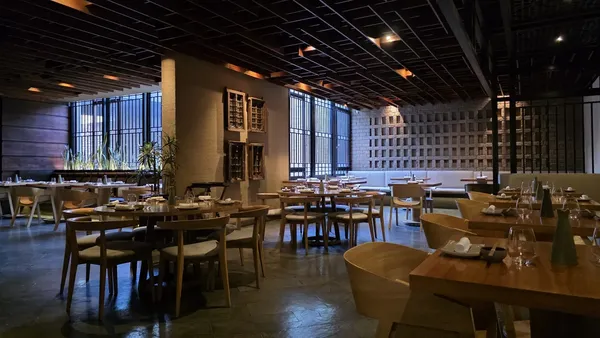 Osaka Nikkei restaurant Santiago Vitacura interior garden