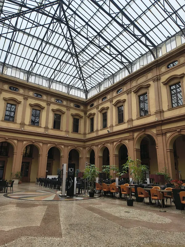 La Borsa, Ferrara