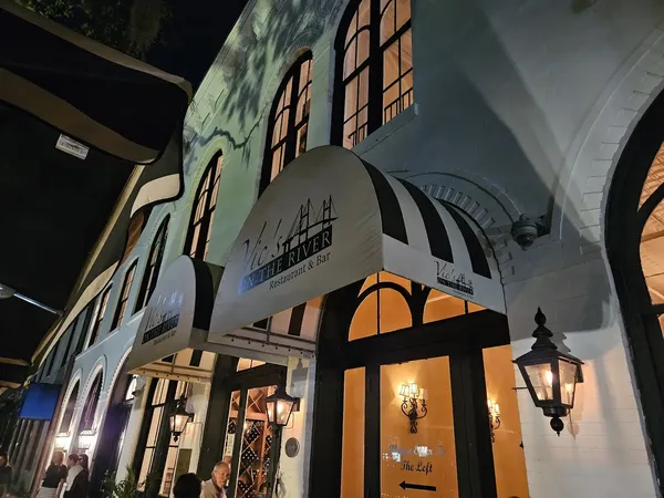Vic's on the River restaurant