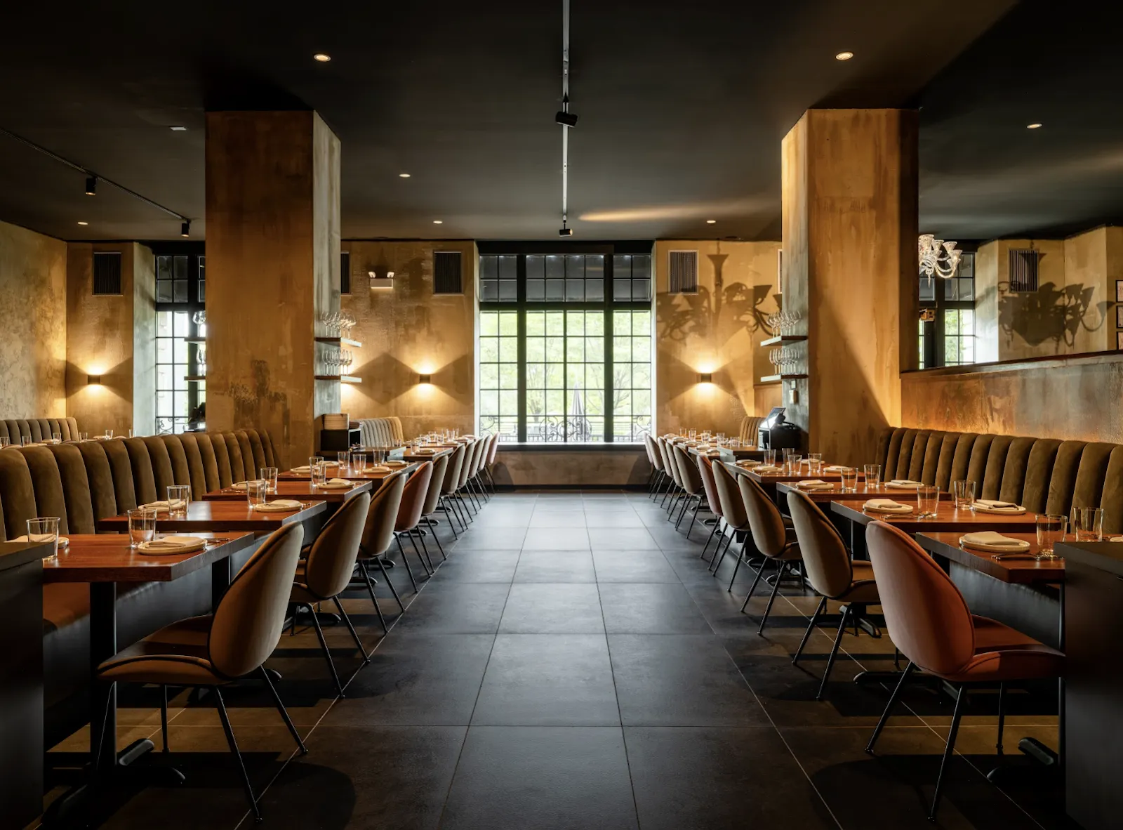 S.K.Y. Chicago — Pilsen dining room