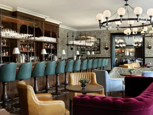 Parker's Tavern — Cambridge restaurant