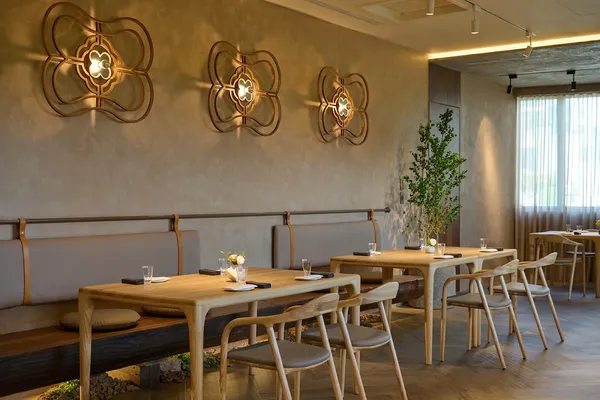 JL Studio Taichung Modern Singaporean dining room