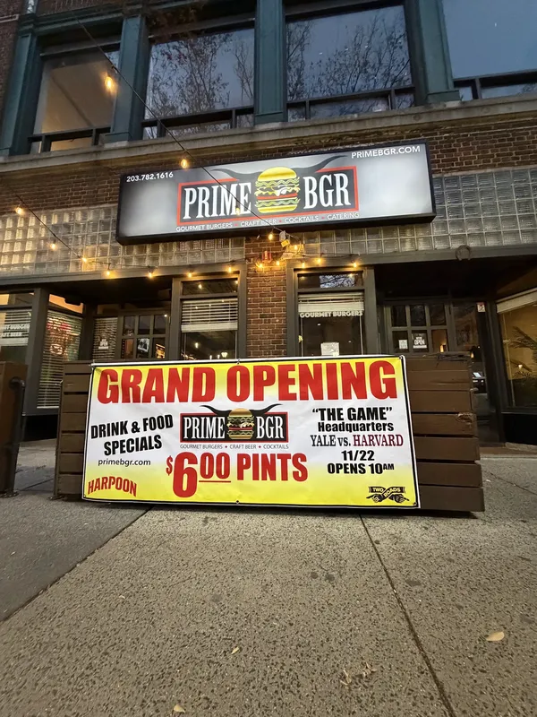 Prime 16 New Haven craft burger bar Temple Street