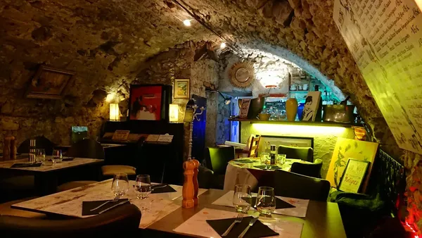La Taverne du Pignatier &mdash; Èze