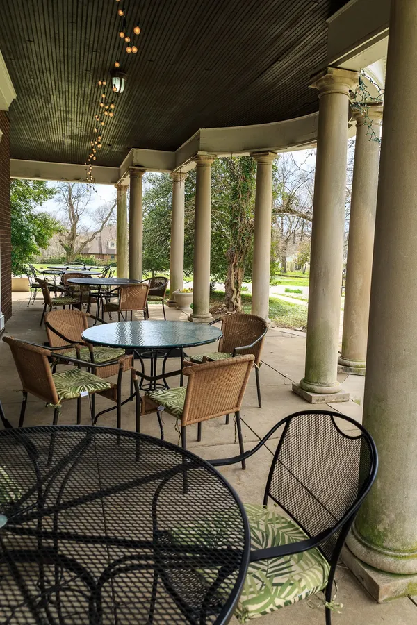 Holly Hill Inn Lexington New American — Bluegrass Farmhouse Fine Dining restaurant