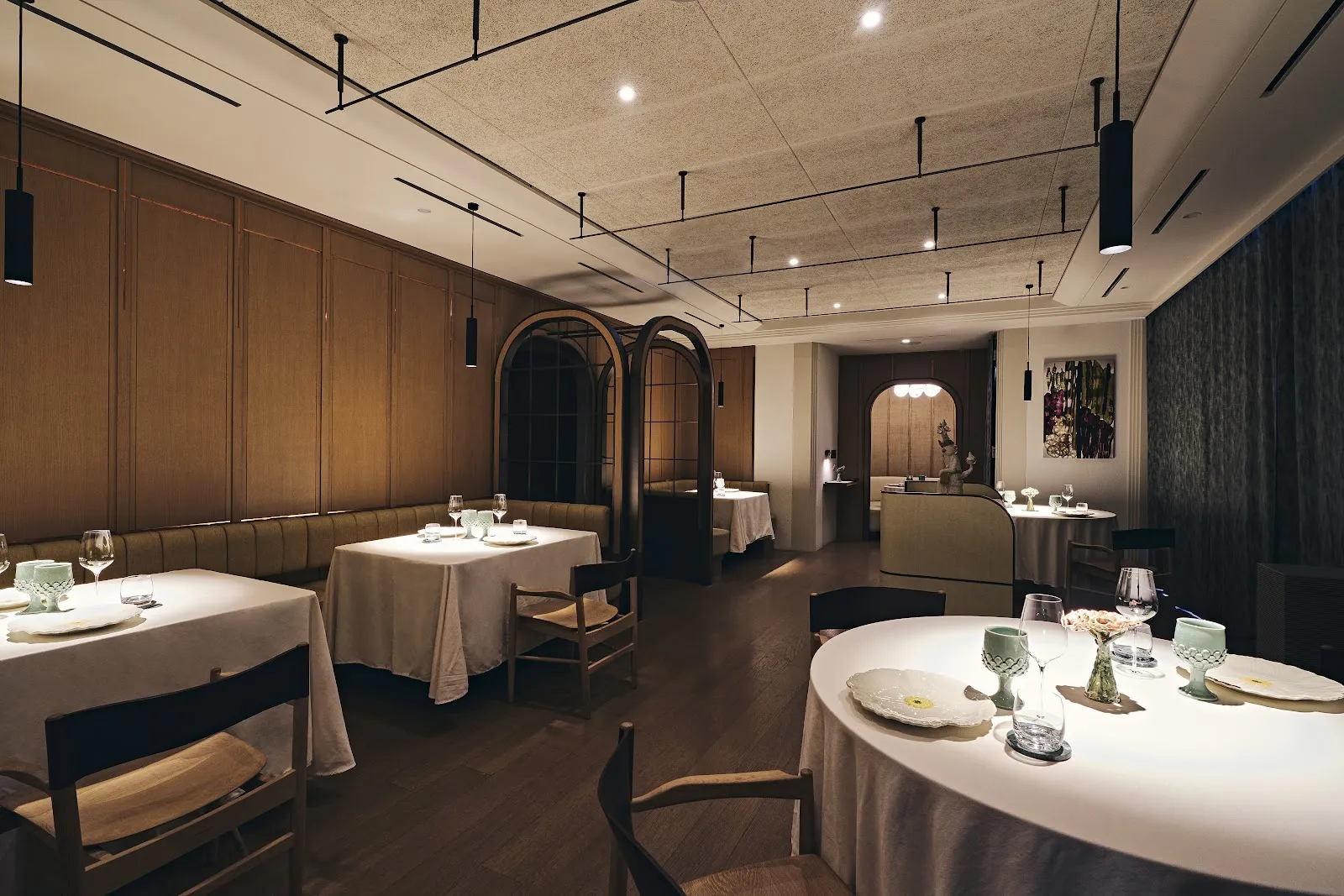 GiwaKang dining room