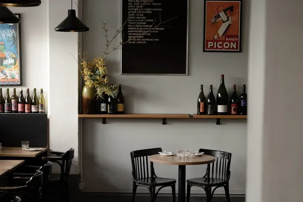 Bar Liberty Melbourne wine bar / modern european