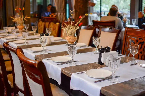 Kanapa Kyiv Andriyivskyy Descent candle-lit modern Ukrainian cuisine