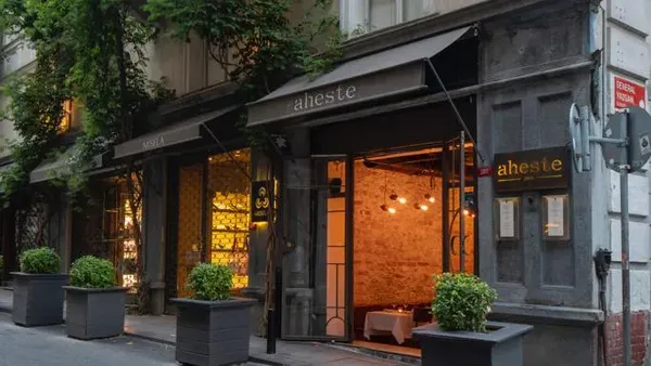 Aheste, Istanbul
