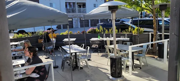 Ellie's restaurant Long Beach Italian