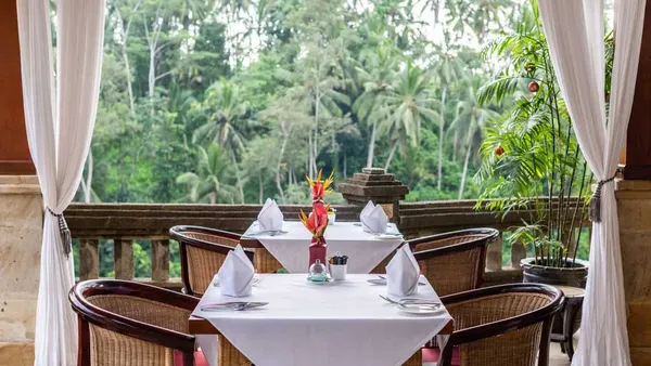Cascades restaurant