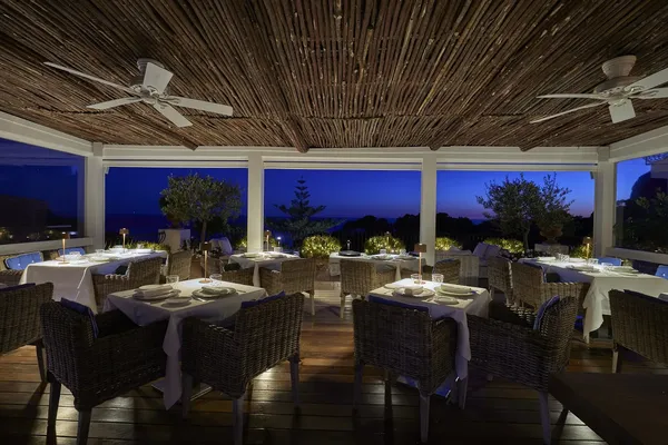 La Minerva Rooftop Capri panoramic views Mediterranean evening dining romantic sunset terrace