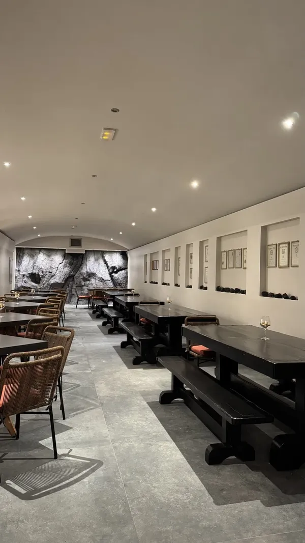 Aroma Avlis restaurant