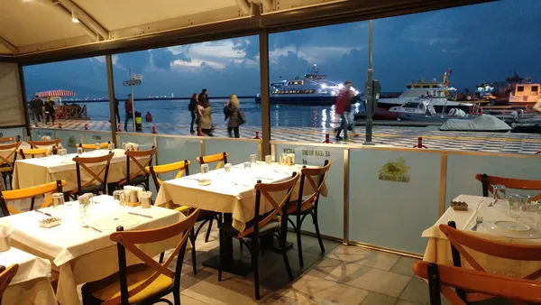 Sakız &mdash; Izmir