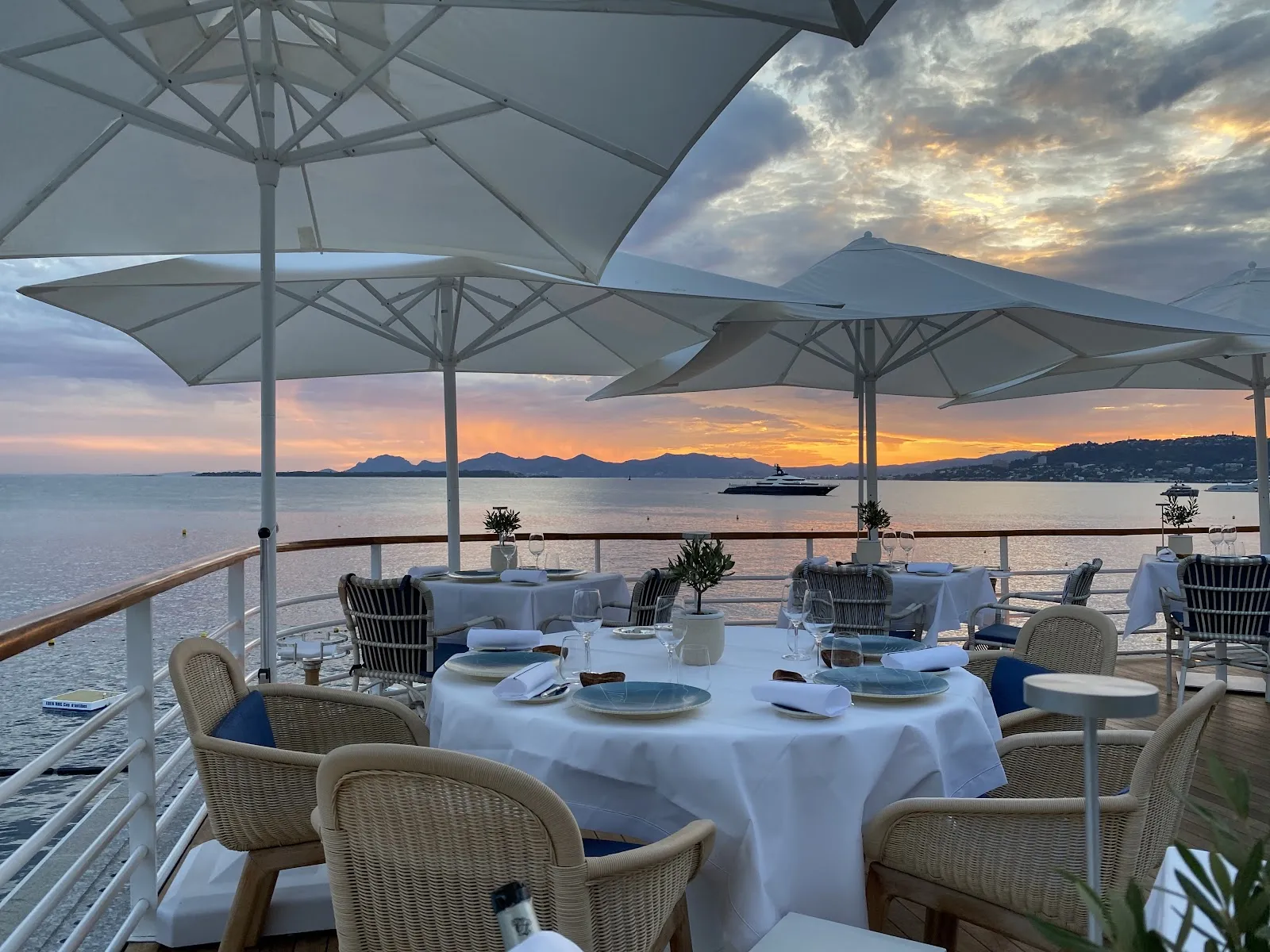 Eden-Roc Restaurant